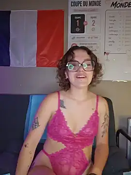 Snapshot of ju_juliette chatting on July 7, 2026, 8:13 pm ju juliette online show from July 7, 2026, 8:13 pm