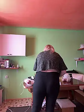 LisaWiliams online show from February 3, 2026, 11:37 am