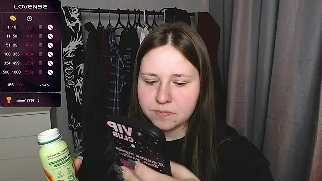 Snapshot of secretvic chatting on February 23, 2026, 7:22 pm secretvic online show from February 23, 2026, 7:22 pm