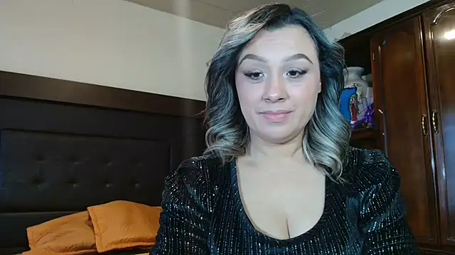 aitanalove  online show from May 18, 2026, 10:15 pm