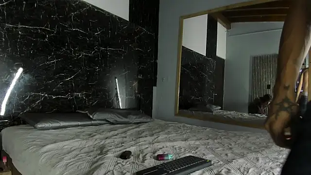 Karla logan online show from February 27, 2026, 3:50 am