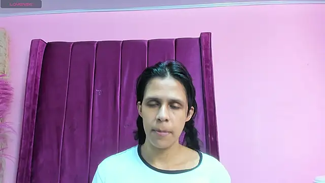 mitzukywinteer online show from April 16, 2026, 10:01 pm