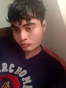 Alex hotter online show from January 18, 2026, 7:39 pm