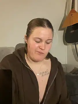 justsomeoneuknow online show from February 17, 2026, 7:53 pm