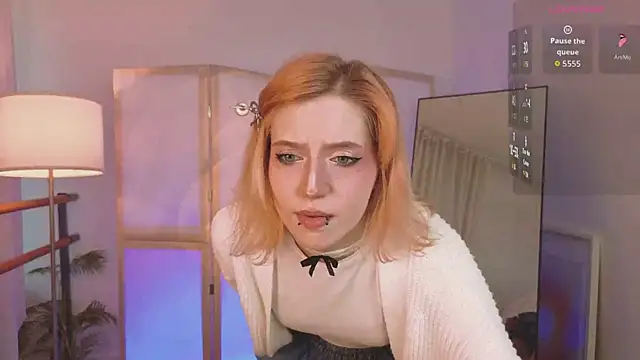 MoonlightAsuna online show from February 3, 2026, 1:38 pm