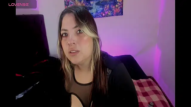 lunaa rayy420 online show from June 3, 2026, 4:45 pm