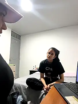 ketty Riley online show from February 5, 2026, 3:55 am