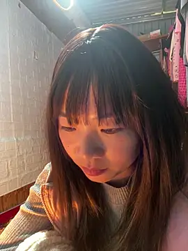 Lata-cute online show from March 10, 2026, 4:06 am