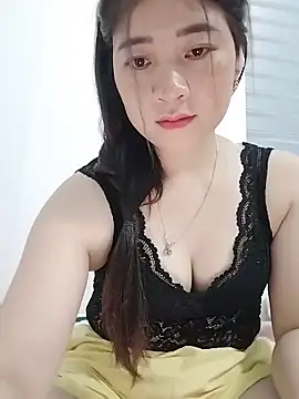 LoveLillyy69 online show from June 3, 2026, 2:44 pm