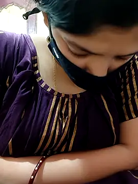 Snapshot of diyabannerjee chatting on March 1, 2026, 8:27 am diyabannerjee online show from March 1, 2026, 8:27 am