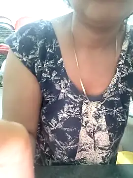 Hot-Tinaa online show from March 22, 2026, 12:58 am