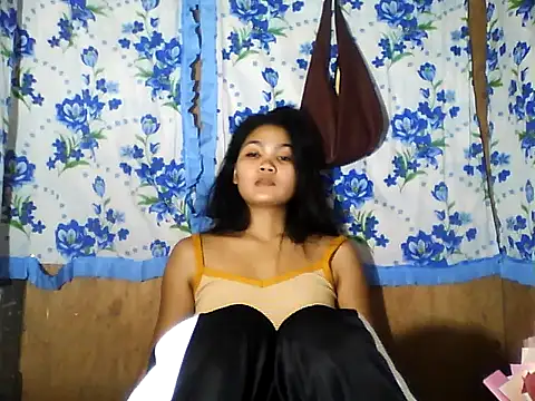 PinaySkinnyJust18 online show from May 10, 2026, 12:38 am