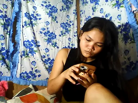 PinaySkinnyJust18 online show from June 29, 2026, 10:21 pm