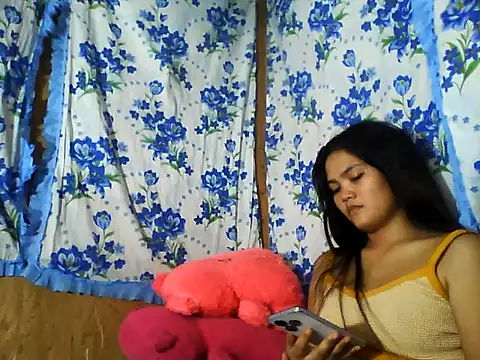 PinaySkinnyJust18 online show from July 3, 2026, 9:48 am