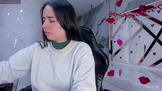 Qetsyah tf online show from February 16, 2026, 12:56 pm