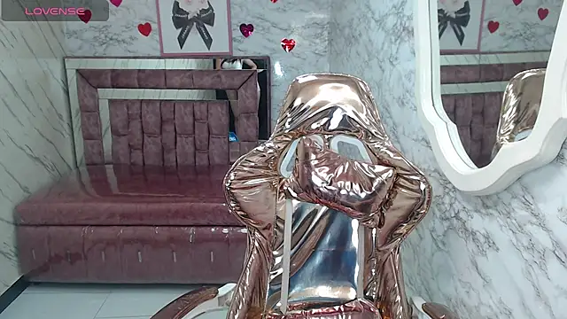 Snapshot of Melisa_v chatting on February 4, 2026, 8:25 pm Melisa v online show from February 4, 2026, 8:25 pm