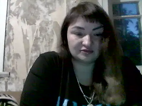 Snapshot of AllinaKis chatting on June 1, 2026, 6:20 pm AllinaKis online show from June 1, 2026, 6:20 pm