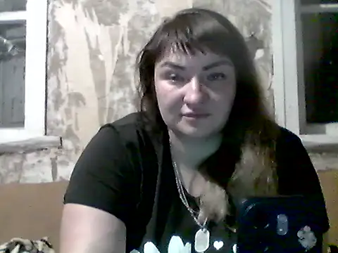 Snapshot of AllinaKis chatting on June 3, 2026, 7:08 pm AllinaKis online show from June 3, 2026, 7:08 pm