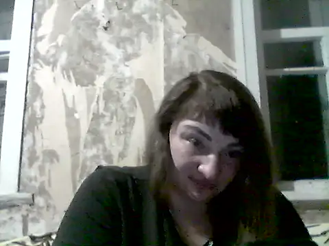 Snapshot of AllinaKis chatting on June 4, 2026, 7:53 pm AllinaKis online show from June 4, 2026, 7:53 pm