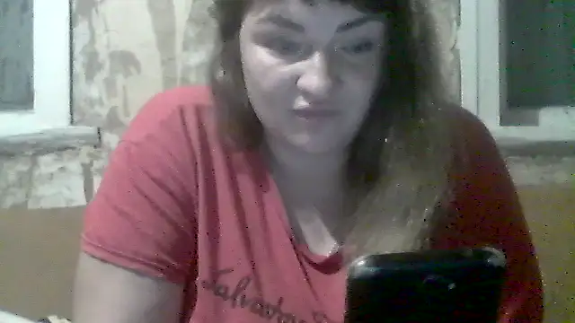 Snapshot of AllinaKis chatting on June 12, 2026, 8:19 pm AllinaKis online show from June 12, 2026, 8:19 pm