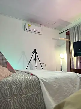 KathiaJenner online show from March 6, 2026, 11:39 am