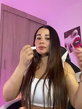saray mendozaa online show from June 27, 2026, 4:23 pm