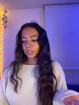 laraa rous online show from May 14, 2026, 3:46 am