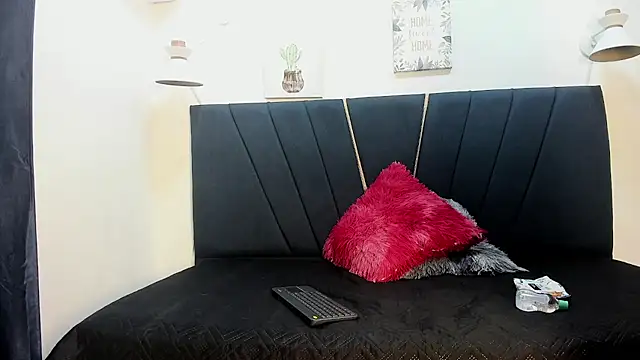 candy18 ho online show from February 8, 2026, 1:09 am