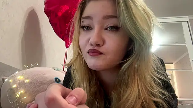 LisaCristmas online show from January 17, 2026, 2:00 pm