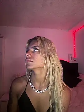 andyy x online show from April 12, 2026, 10:26 pm