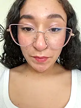 Dany Moon  online show from April 15, 2026, 7:43 pm