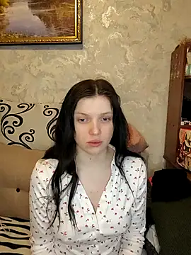 Chamoomile online show from February 17, 2026, 8:04 pm