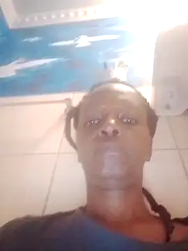 01Wetlips online show from April 15, 2026, 9:04 pm