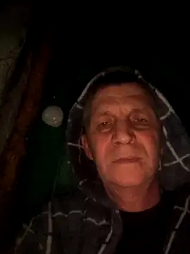 Snapshot of andrei73200 chatting on February 17, 2026, 5:19 pm andrei73200 online show from February 17, 2026, 5:19 pm