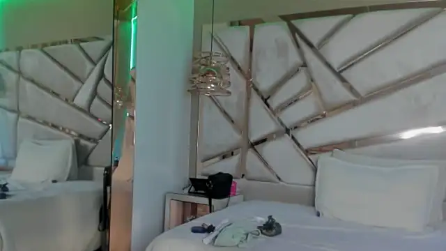 francis 20 online show from March 17, 2026, 1:25 pm