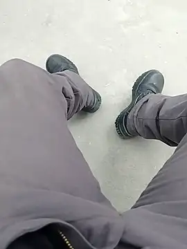 erikk666 online show from March 29, 2026, 6:52 pm