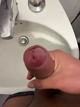 Snapshot of Hurremcan_ chatting on February 22, 2026, 6:46 am Hurremcan online show from February 22, 2026, 6:46 am