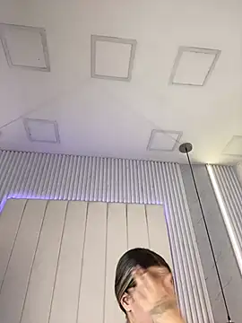 JuliaColemann online show from February 22, 2026, 12:04 pm