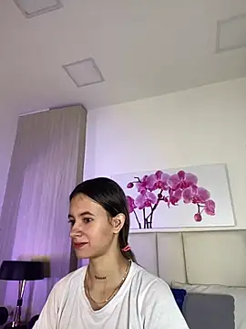 JuliaColemann online show from June 2, 2026, 11:56 am