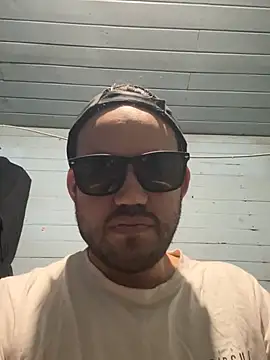 Axelnoir11 online show from January 18, 2026, 2:26 am