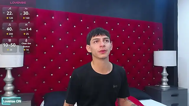 Logan Woods online show from February 5, 2026, 10:03 pm