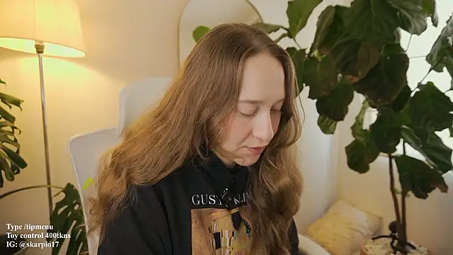 Scarlett NoirMuse online show from February 2, 2026, 2:38 pm