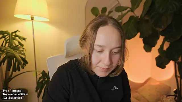 Scarlett NoirMuse online show from February 5, 2026, 2:05 am