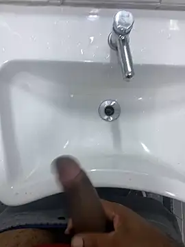 Snapshot of hudson19cm chatting on February 7, 2026, 1:09 am hudson19cm online show from February 7, 2026, 1:09 am