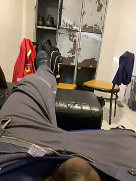 Snapshot of hudson19cm chatting on February 15, 2026, 7:21 pm hudson19cm online show from February 15, 2026, 7:21 pm