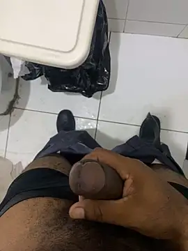 Snapshot of hudson19cm chatting on February 16, 2026, 10:50 pm hudson19cm online show from February 16, 2026, 10:50 pm