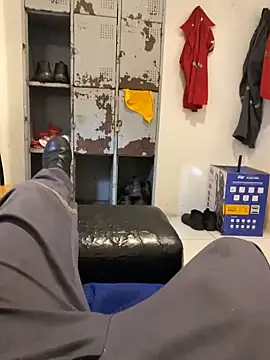 Snapshot of hudson19cm chatting on February 27, 2026, 7:03 pm hudson19cm online show from February 27, 2026, 7:03 pm