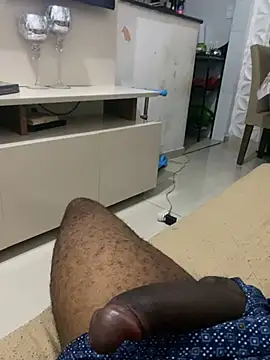 Snapshot of hudson19cm chatting on March 1, 2026, 11:51 pm hudson19cm online show from March 1, 2026, 11:51 pm