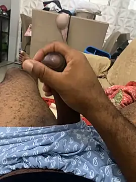 Snapshot of hudson19cm chatting on March 4, 2026, 10:43 am hudson19cm online show from March 4, 2026, 10:43 am