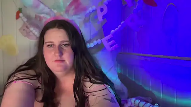 xopeachybaby online show from April 3, 2026, 12:47 pm